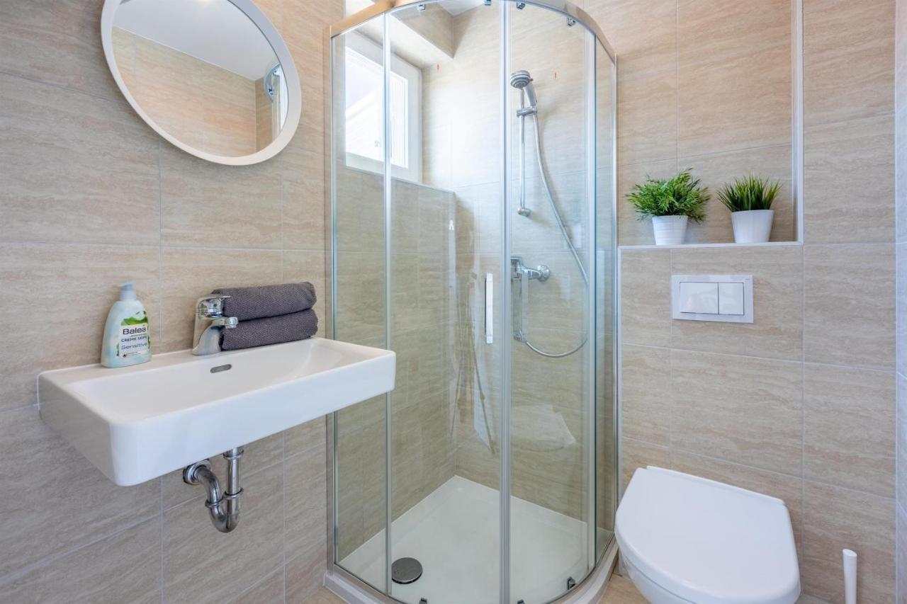 Apartment Vito Njivice Eksteriør bilde